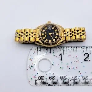 Vintage BAYLOR Women’s 25mm Swiss Quartz Watch 7Jewls Gold Black Diamond Jubilee Vintage | Accessories | Vintage Baylor Womens 25mm Swiss  main image 4